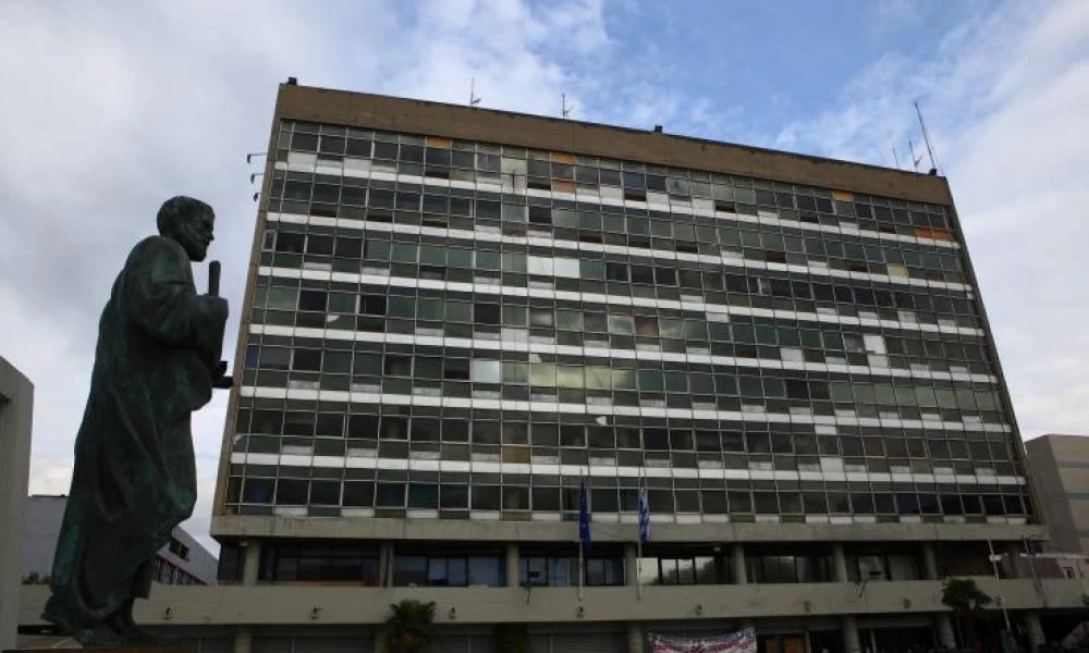 224 καθηγητές πανεπιστημίων στηρίζουν τον πρύτανη του ΑΠΘ